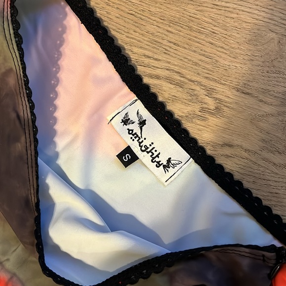 Omighty long skirt - Picture 2 of 2